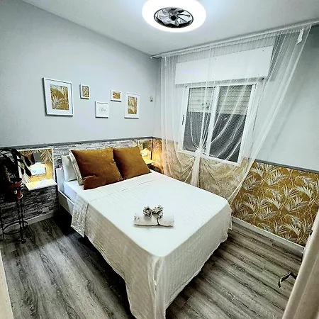 Bed & Breakfast Casa Mia Luxury, In Bungalow, House Keeper Pool Breakfast Free Parking *