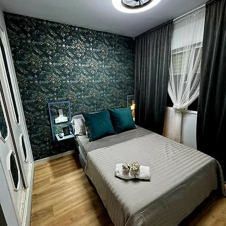 Casa Mia Luxury, In Bungalow, House Keeper Pool Breakfast Free Parking Bed & Breakfast Torrevieja