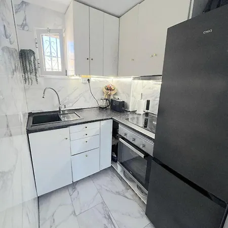 Couette-café Casa Mia Luxury, In Bungalow, House Keeper Pool Breakfast Free Parking